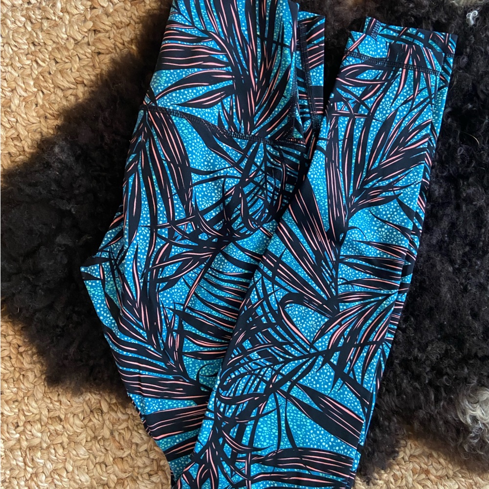 Lululemon Wunder Under 28”